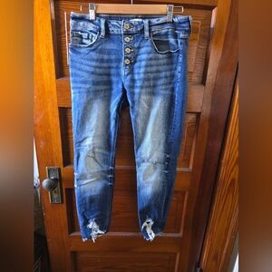 KanCan jeans sz 28
